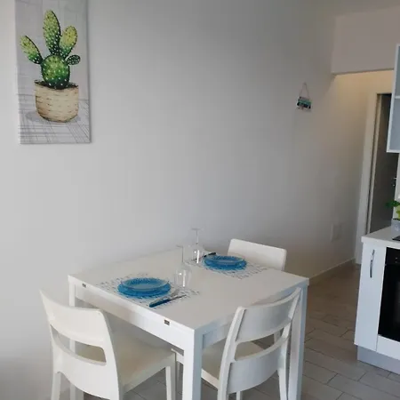Apartment Affittimoderni Smeralda Cssm04 *